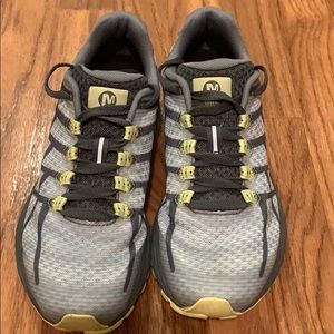 Merrell reverbs barely used